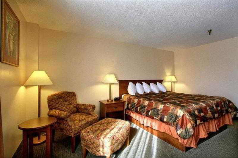 Days Inn & Suites By Wyndham Mt Pleasant Mount Pleasant Quarto foto