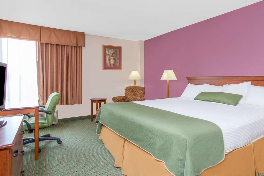 Days Inn & Suites By Wyndham Mt Pleasant Mount Pleasant Quarto foto